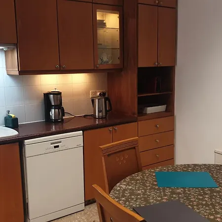 Three Bedroom Family House Дом отдыха
